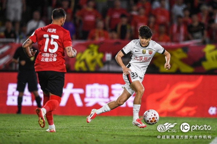 姆本扎+熱菲尼奧三分鐘兩球逆轉(zhuǎn)，海港客場(chǎng)2-3遭鐵人楠波灣絕殺