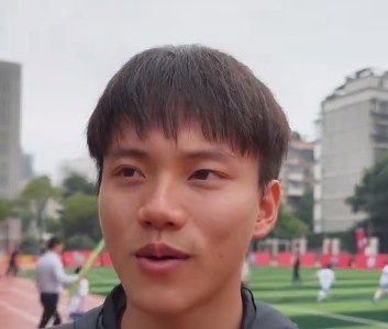 U17國腳徐正鵬：力爭早日完成中超首秀，大學(xué)目標(biāo)華科
